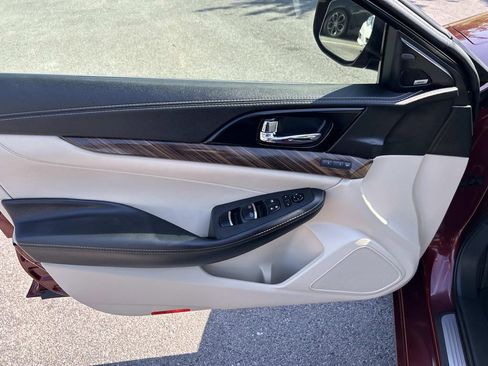 Used 2017 Nissan Maxima Platinum w/ Interior Lighting Package image 22