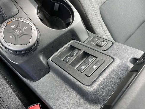 New 2025 Ford Bronco 4-Door image 14