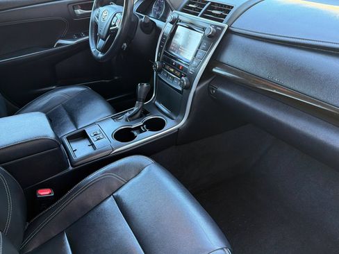 Used 2015 Toyota Camry XLE w/ Advanced Technology Package FWD image 15