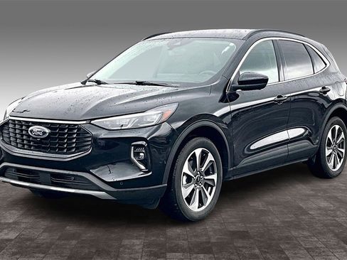 Used 2023 Ford Escape Platinum w/ Premium Technology Package image 24