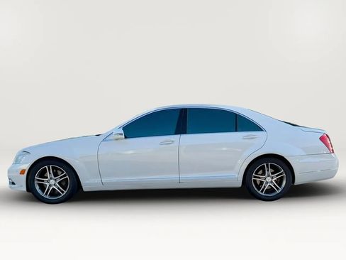 Used 2010 Mercedes-Benz S 550 4MATIC image 4