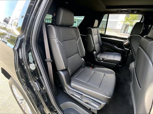 New 2026 Cadillac Escalade Luxury w/ LPO, Floor Liner Package AWD/4WD image 30