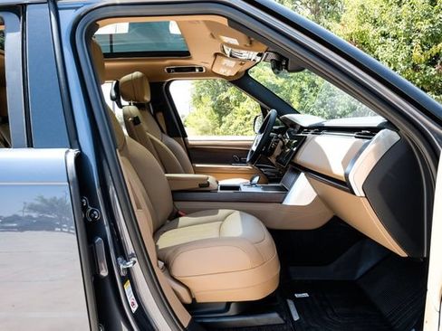 New 2026 Land Rover Range Rover Long Wheelbase SE AWD/4WD image 45