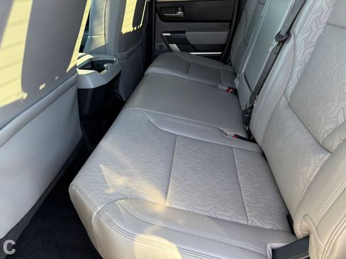 Used 2022 Toyota Tundra Limited w/ TRD Off-Road Package image 15