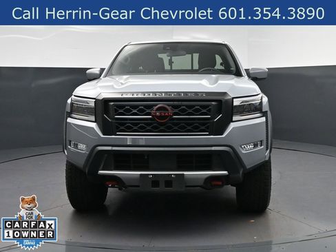 Used 2024 Nissan Frontier PRO-4X w/ Technology Package AWD/4WD image 10