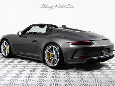Used 2019 Porsche 911 Speedster RWD image 14