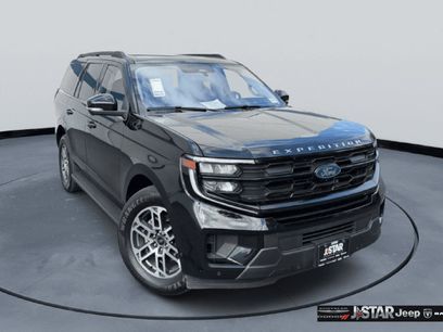 Used 2025 Ford Expedition Active