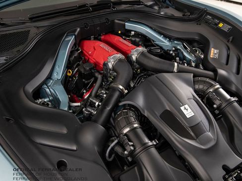 Used 2025 Ferrari Roma Spider RWD image 36