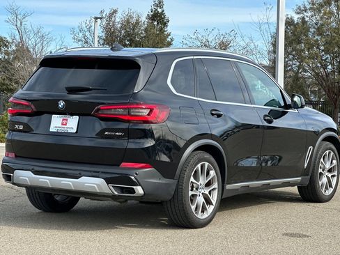 Used 2022 BMW X5 xDrive40i w/ Parking Assistance Package image 4
