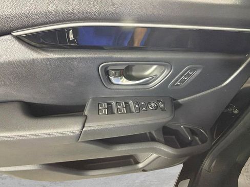 Used 2025 Honda Pilot EX-L image 36