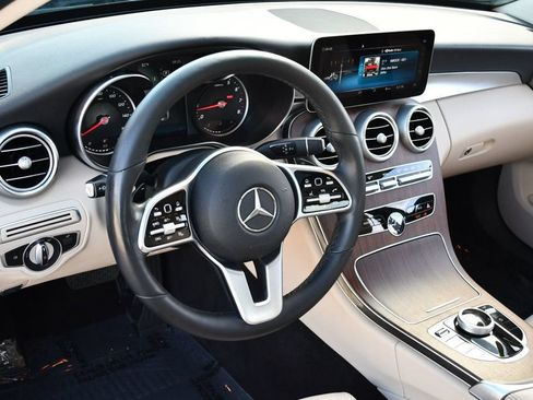 Used 2019 Mercedes-Benz C 300 4MATIC Sedan image 13