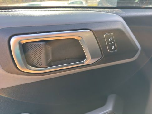 Used 2023 Ford Bronco Badlands image 20