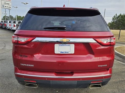 Used 2020 Chevrolet Traverse Premier image 13