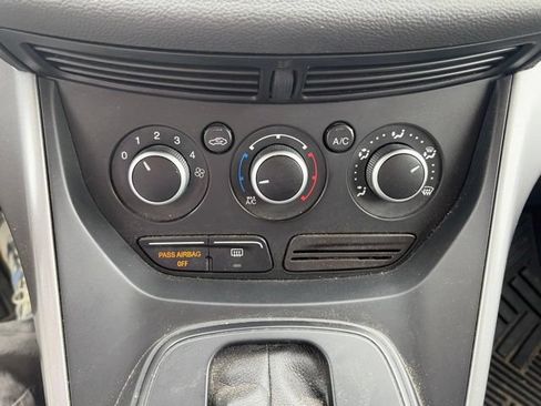 Used 2016 Ford Escape SE FWD image 17