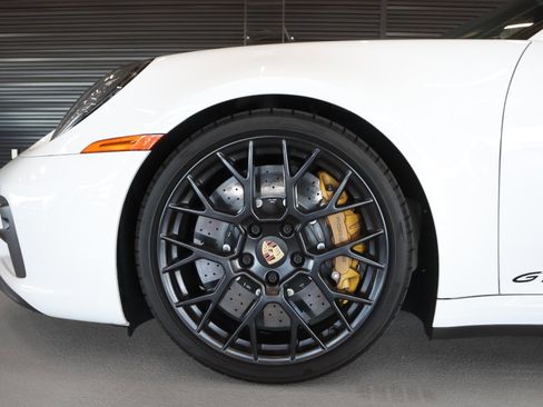 Used 2024 Porsche 911 Carrera GTS image 13