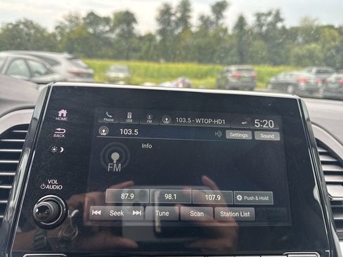 Used 2023 Honda Odyssey Touring image 7