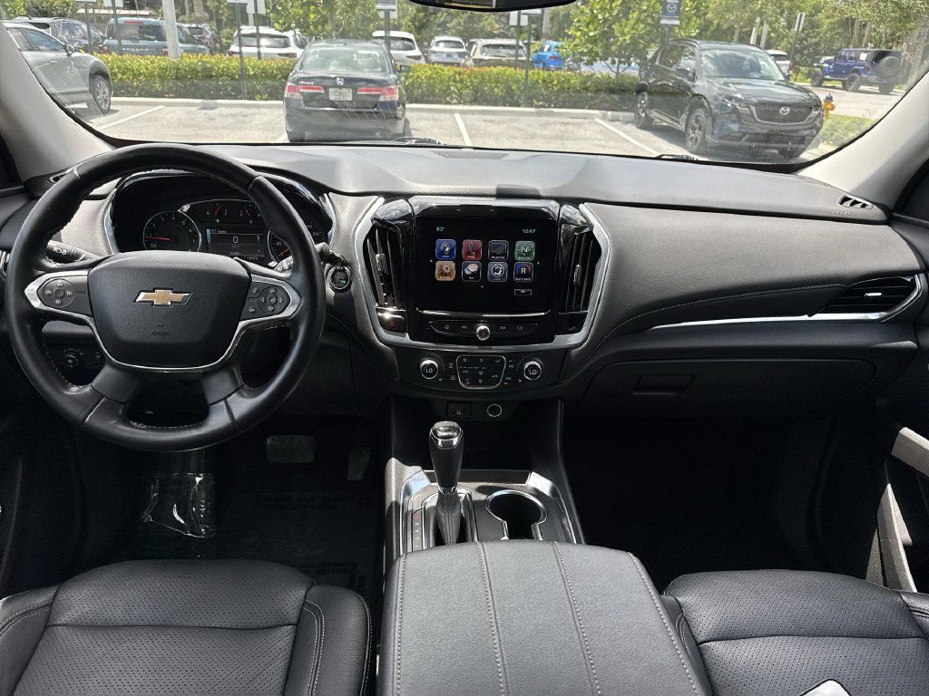 Used 2019 Chevrolet Traverse LT FWD image 14