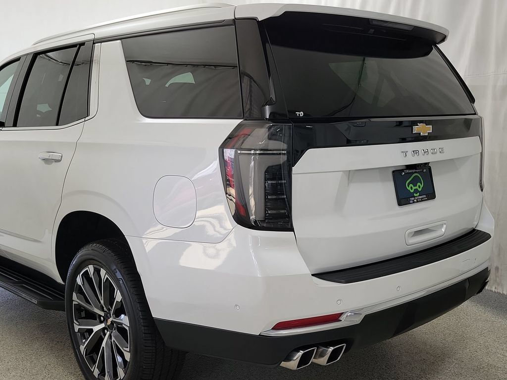 Certified 2025 Chevrolet Tahoe High Country w/ Sun And Tow Package AWD/4WD image 7