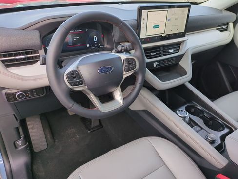 New 2026 Ford Explorer Active image 10