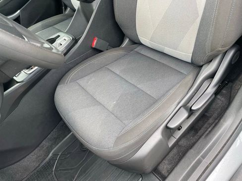 Used 2025 Chevrolet Trax LS FWD image 24
