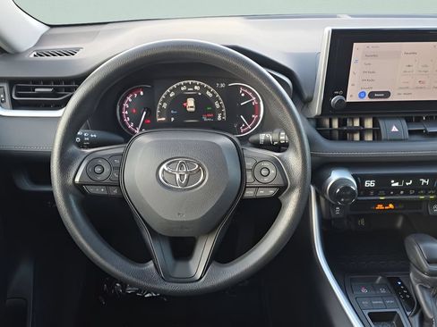 Used 2024 Toyota RAV4 XLE FWD image 12
