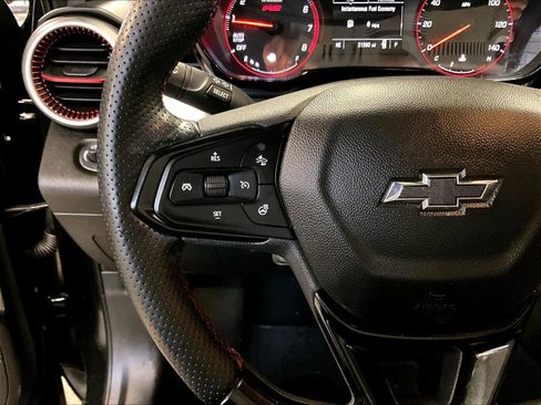 Used 2024 Chevrolet Trax RS image 24