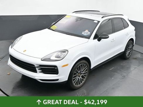 Used 2022 Porsche Cayenne image 40