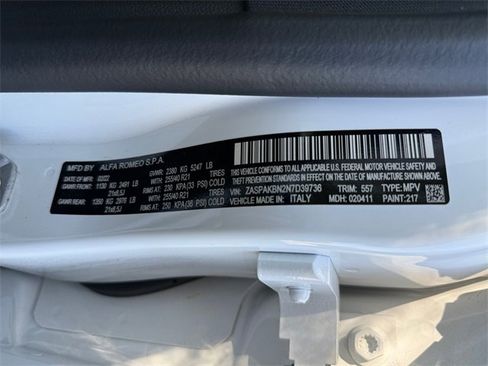 Used 2022 Alfa Romeo Stelvio Veloce image 36