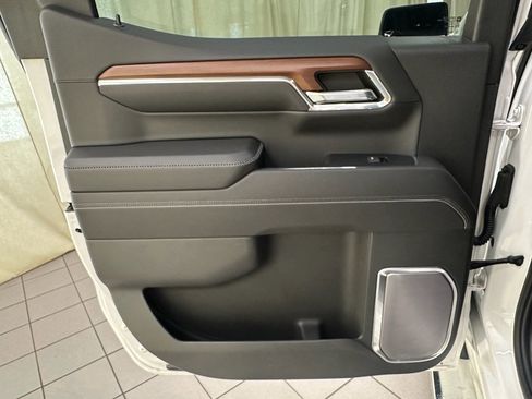 Certified 2023 GMC Sierra 1500 Denali w/ Technology Package image 39