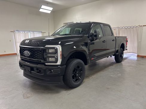 New 2026 Ford F350 XL w/ STX Appearance Package AWD/4WD image 4