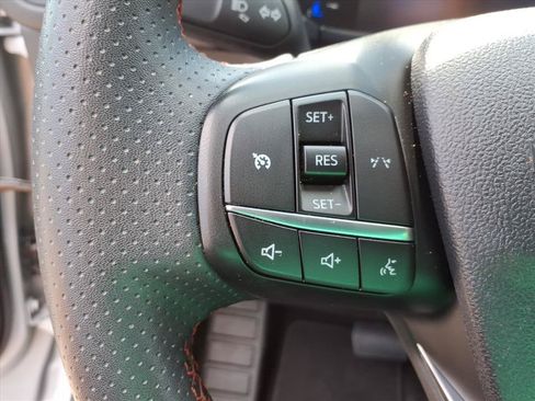 Used 2025 Ford Escape ST-Line AWD/4WD image 25