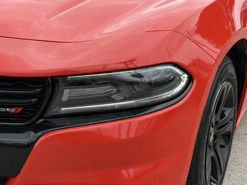 Used 2020 Dodge Charger SXT w/ Blacktop Package RWD image 11