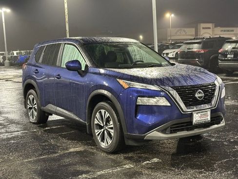 Certified 2023 Nissan Rogue SV image 3