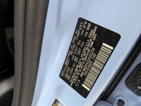 Certified 2025 Hyundai Elantra N Base image 27