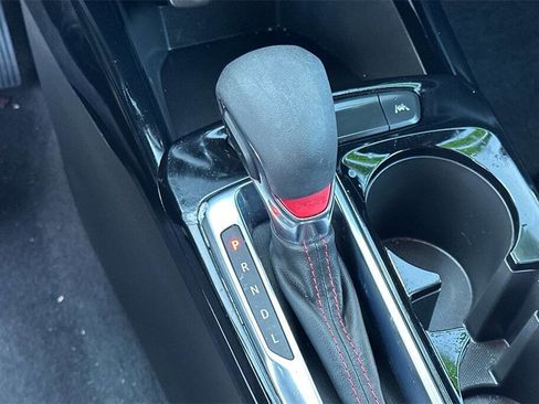 Used 2025 Chevrolet Trax RS w/ Driver Confidence Package image 17