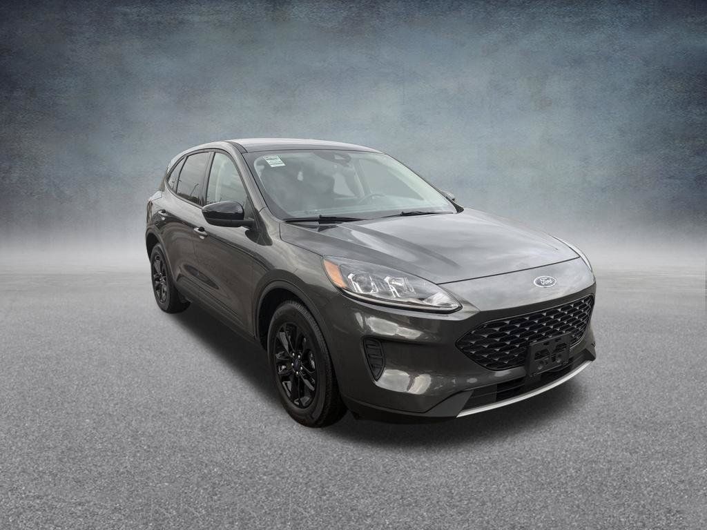 Used 2020 Ford Escape SE Sport FWD image 3