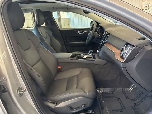 Certified 2025 Volvo S60 T8 Plus image 19