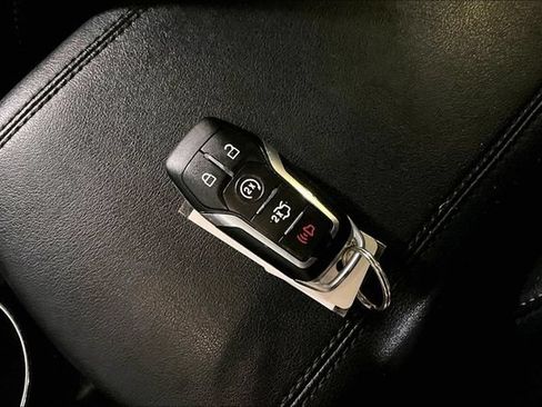 Used 2015 Ford Edge SEL w/ Equipment Group 201A AWD/4WD image 29