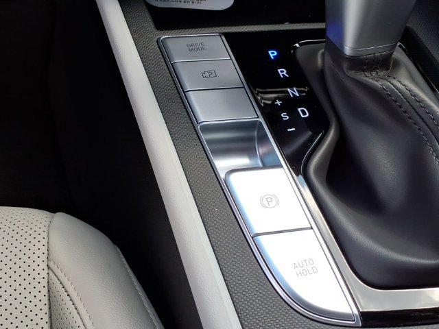 New 2026 Hyundai Elantra Limited FWD image 24