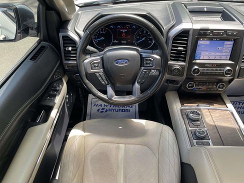 Used 2019 Ford Expedition Platinum AWD/4WD image 15