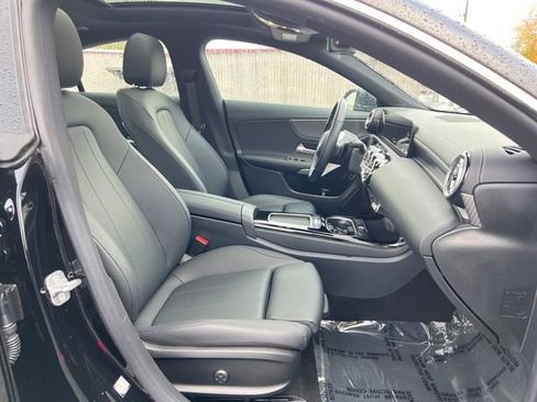 Used 2025 Mercedes-Benz CLA 250 4MATIC image 10