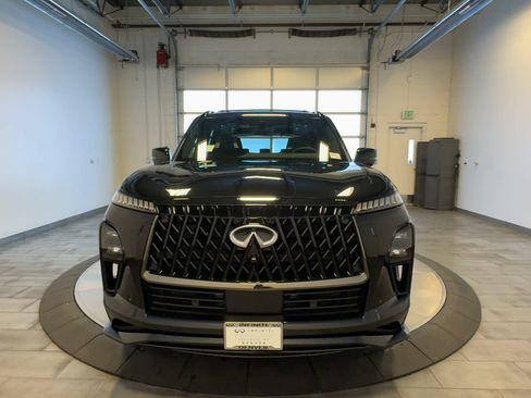 New 2026 INFINITI QX80 4WD image 3