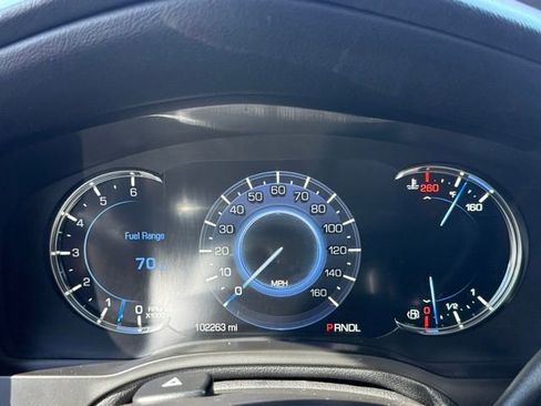 Used 2019 Cadillac Escalade ESV Luxury image 21