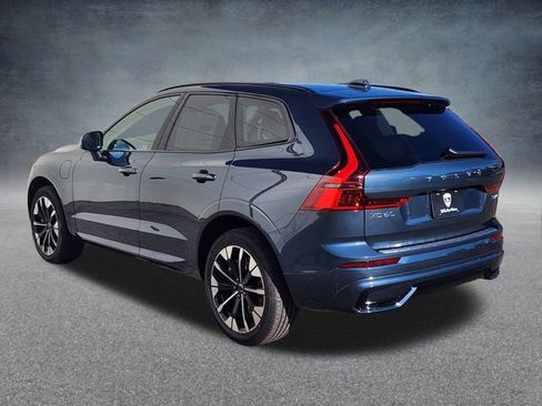 New 2026 Volvo XC60 T8 Ultra w/ Climate Package image 5