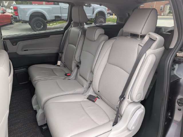 Used 2023 Honda Odyssey Elite image 15