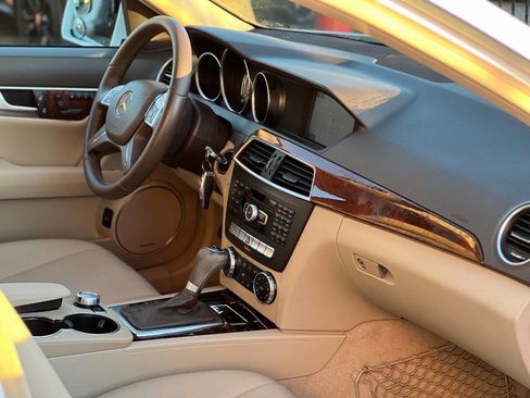 Used 2013 Mercedes-Benz C 300 4MATIC Sedan w/ Multimedia Pkg image 16