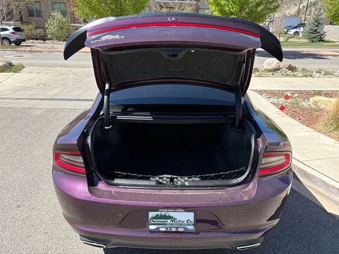 Used 2020 Dodge Charger SXT image 8