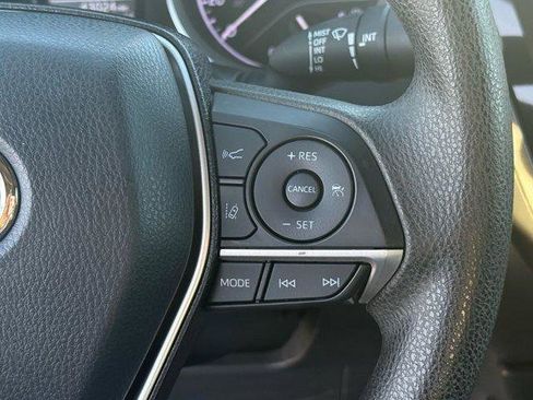 Used 2021 Toyota Camry LE image 17