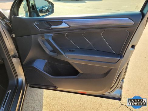 Used 2022 Volkswagen Tiguan SEL R-Line image 8