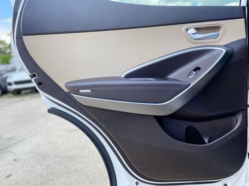 Used 2017 Hyundai Santa Fe Sport FWD image 19